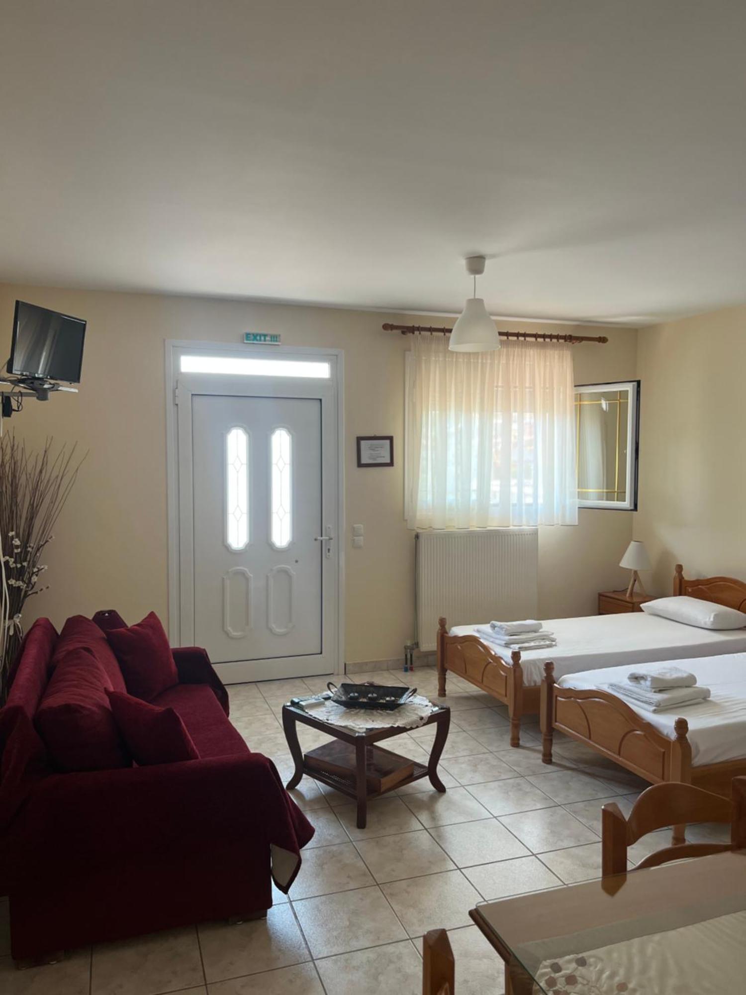 Alexandra' S Apartments Plataria Extérieur photo